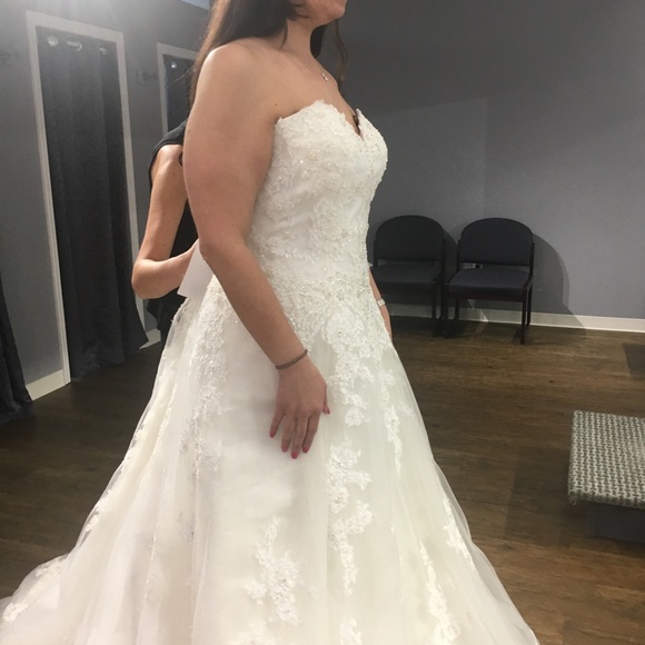 Allure Wedding dress with bolero not pictured. - Picture 3 of 6